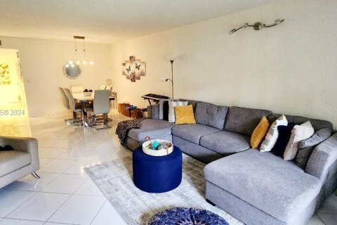 Condo in Weston, Florida, 2 bedrooms  № 1319363 - photo 5