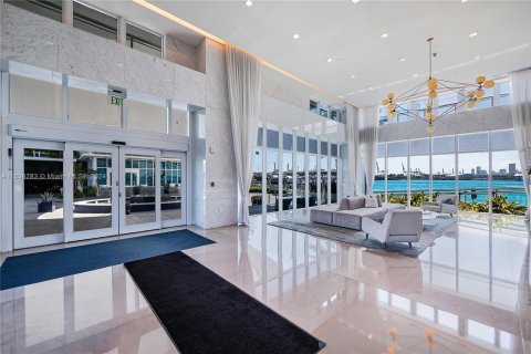 Condo in Miami Beach, Florida, 2 bedrooms  № 1319103 - photo 6