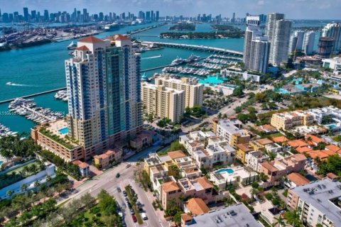 Condominio en venta en Miami Beach, Florida, 1 dormitorio, 68.75 m2 № 1367397 - foto 15