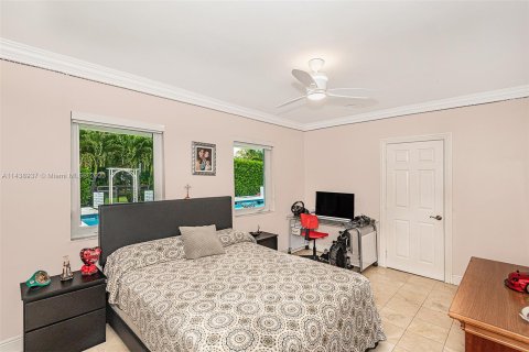 House in Miramar, Florida 5 bedrooms, 256.22 sq.m. № 1175745 - photo 23