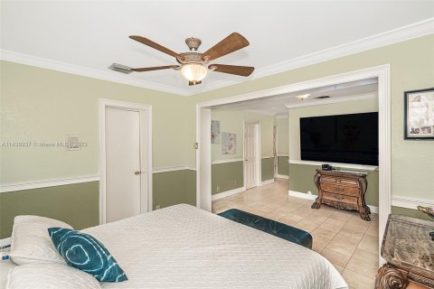House in Miramar, Florida 5 bedrooms, 256.22 sq.m. № 1175745 - photo 27