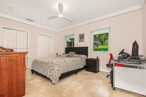 House in Miramar, Florida 5 bedrooms, 256.22 sq.m. № 1175745 - photo 22