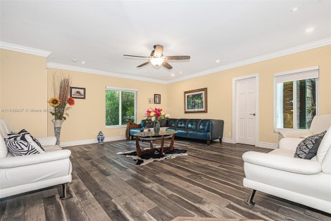 Casa en venta en Miramar, Florida, 5 dormitorios, 256.22 m2 № 1175745 - foto 14