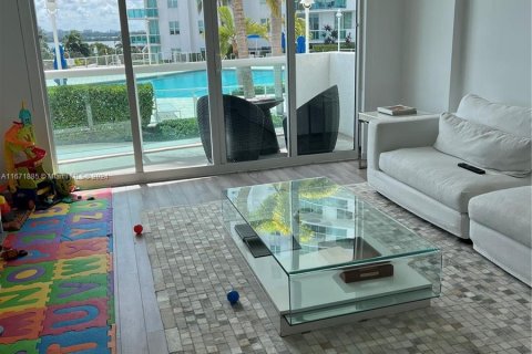 Condo in North Bay Village, Florida, 1 bedroom  № 1393566 - photo 2