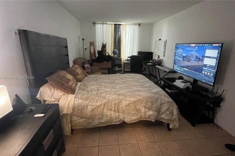 Купить кондоминиум в Норт-Майами, Флорида 2 спальни, 95.04м2, № 931678 - фото 5