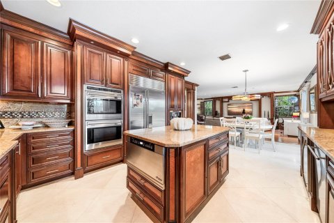 Villa ou maison à vendre à Weston, Floride: 4 chambres, 343.37 m2 № 1427994 - photo 17