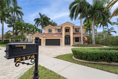 Villa ou maison à vendre à Weston, Floride: 4 chambres, 343.37 m2 № 1427994 - photo 4