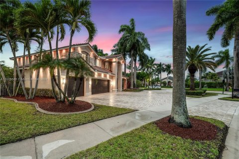 Villa ou maison à vendre à Weston, Floride: 4 chambres, 343.37 m2 № 1427994 - photo 8