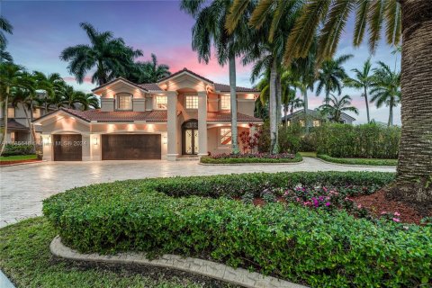 Villa ou maison à vendre à Weston, Floride: 4 chambres, 343.37 m2 № 1427994 - photo 1