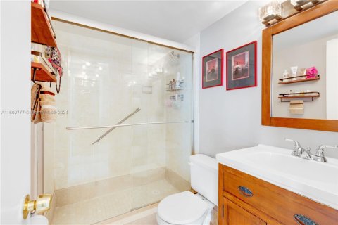 Condo in Aventura, Florida, 2 bedrooms  № 1367231 - photo 20