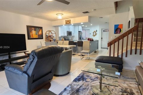 Adosado en venta en Weston, Florida, 3 dormitorios, 145.3 m2 № 1367261 - foto 12