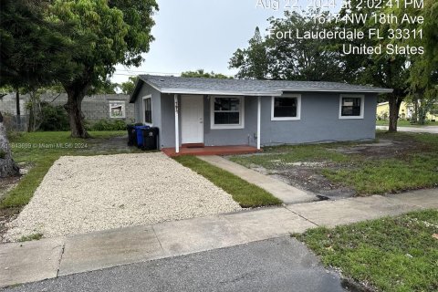 House in Fort Lauderdale, Florida 3 bedrooms, 84.73 sq.m. № 1330360 - photo 1