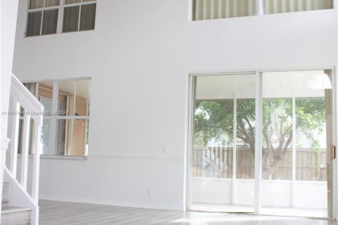 Casa en venta en Miramar, Florida, 4 dormitorios, 198.16 m2 № 1368665 - foto 12