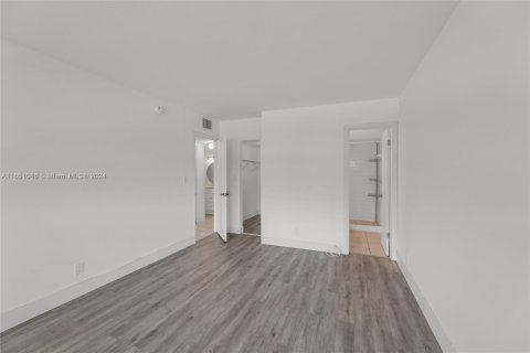 Copropriété à vendre à Pompano Beach, Floride: 2 chambres, 98.94 m2 № 1333088 - photo 25