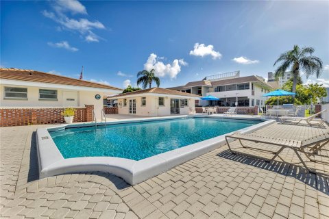 Copropriété à vendre à Pompano Beach, Floride: 2 chambres, 98.94 m2 № 1333088 - photo 9