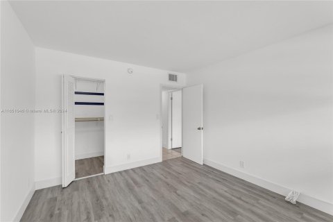 Copropriété à vendre à Pompano Beach, Floride: 2 chambres, 98.94 m2 № 1333088 - photo 23