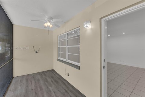 Copropriété à vendre à Pompano Beach, Floride: 2 chambres, 98.94 m2 № 1333088 - photo 20