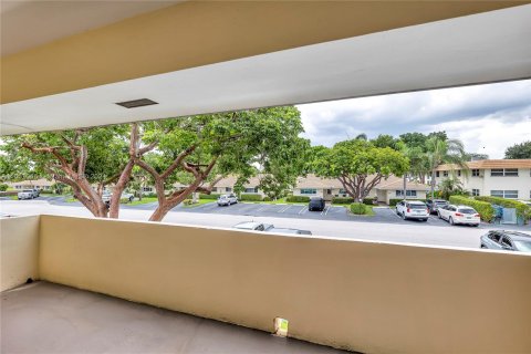 Copropriété à vendre à Pompano Beach, Floride: 2 chambres, 98.94 m2 № 1333088 - photo 18