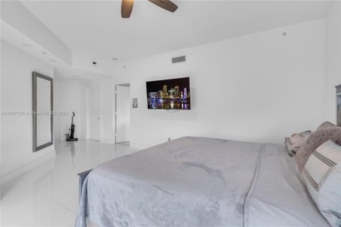 Condo in North Miami Beach, Florida, 2 bedrooms  № 1368664 - photo 26