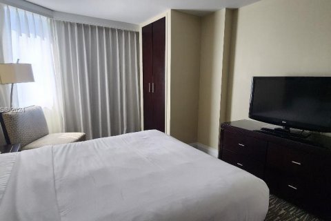 Hôtel, hôtellerie à vendre à Fort Lauderdale, Floride: 1 chambre, 54.44 m2 № 1293433 - photo 25