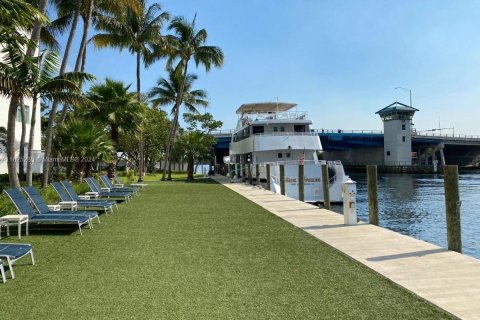 Hôtel, hôtellerie à vendre à Fort Lauderdale, Floride: 1 chambre, 54.44 m2 № 1293433 - photo 6