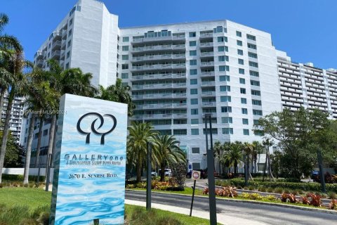 Hotel en venta en Fort Lauderdale, Florida, 1 dormitorio, 54.44 m2 № 1293433 - foto 1