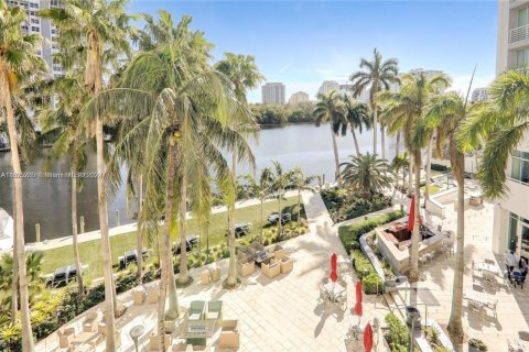 Hotel en venta en Fort Lauderdale, Florida, 1 dormitorio, 54.44 m2 № 1293433 - foto 12