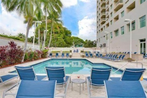 Hôtel, hôtellerie à vendre à Fort Lauderdale, Floride: 1 chambre, 54.44 m2 № 1293433 - photo 4