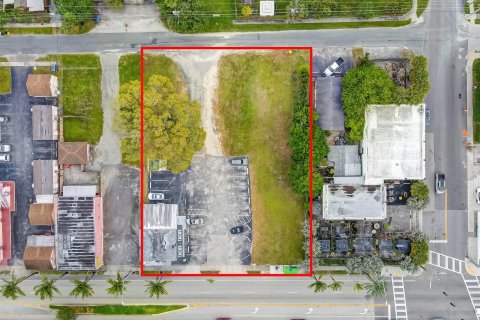 Terreno en venta en Dania Beach, Florida № 1177479 - foto 1