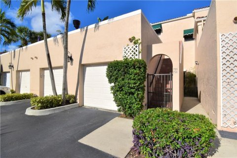 Condominio en venta en Boca Raton, Florida, 3 dormitorios, 152.45 m2 № 1177478 - foto 2