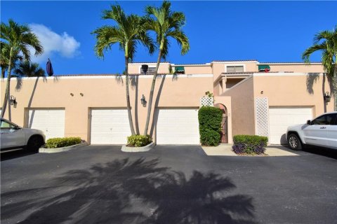 Copropriété à vendre à Boca Raton, Floride: 3 chambres, 152.45 m2 № 1177478 - photo 1