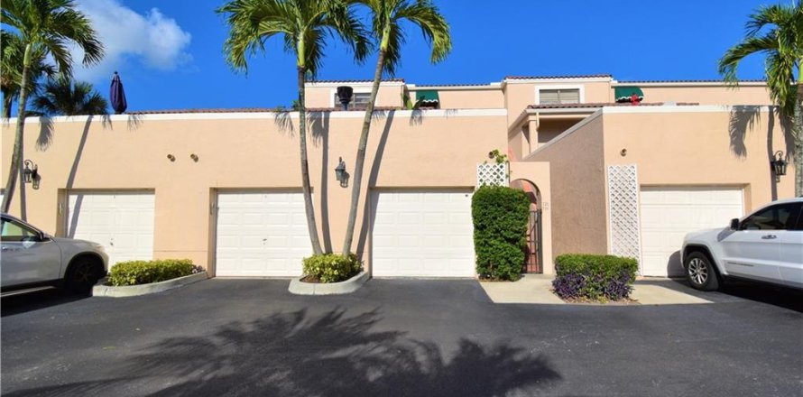 Condo in Boca Raton, Florida, 3 bedrooms  № 1177478