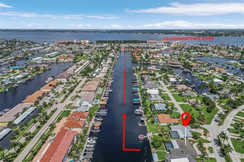 Casa en venta en Cape Coral, Florida, 3 dormitorios, 202.9 m2 № 1335169 - foto 3