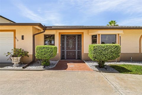 Villa ou maison à vendre à Cape Coral, Floride: 3 chambres, 202.9 m2 № 1335169 - photo 7