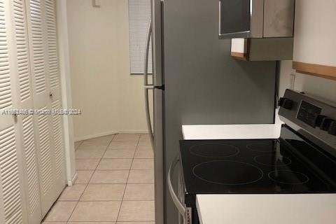 Condo in Plantation, Florida, 1 bedroom  № 1370635 - photo 6