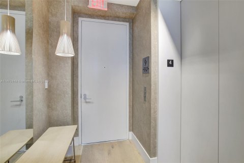 Condo in Miami Beach, Florida, 1 bedroom  № 783230 - photo 5