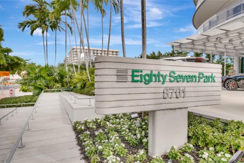 Condo in Miami Beach, Florida, 1 bedroom  № 783230 - photo 3