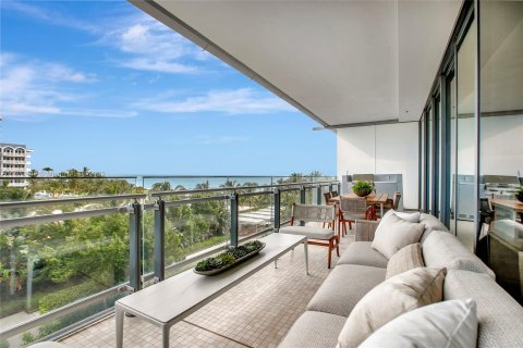 Condo in Miami Beach, Florida, 1 bedroom  № 783230 - photo 25