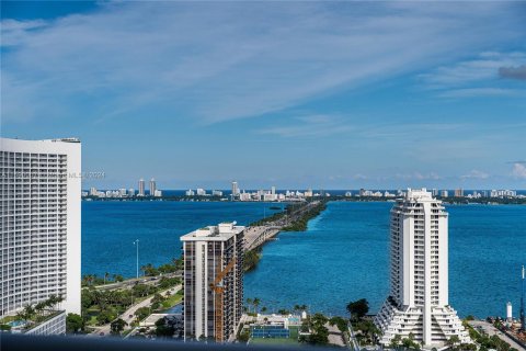 Condominio en venta en Miami, Florida, 3 dormitorios, 296.64 m2 № 1437042 - foto 26