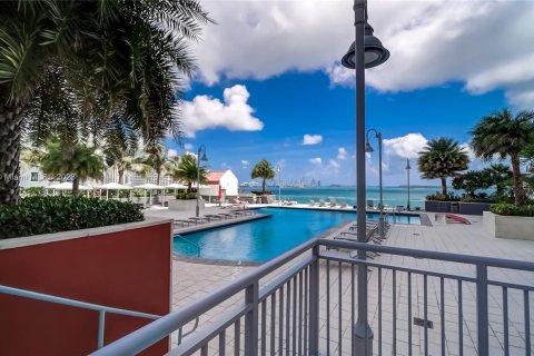 Copropriété à vendre à Miami, Floride: 2 chambres, 105.91 m2 № 495324 - photo 9