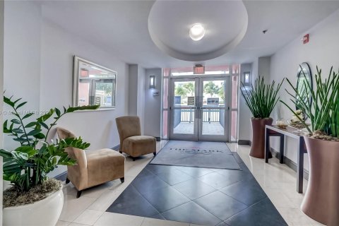 Copropriété à vendre à Miami, Floride: 2 chambres, 105.91 m2 № 495324 - photo 18