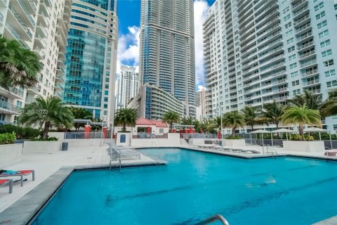 Copropriété à vendre à Miami, Floride: 2 chambres, 105.91 m2 № 495324 - photo 4