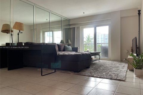 Copropriété à vendre à Sunny Isles Beach, Floride: 2 chambres, 91.97 m2 № 1240179 - photo 6