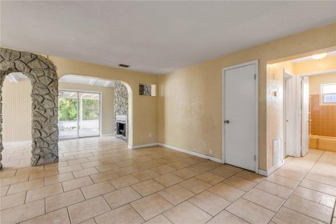 House in Edgewater, Florida 3 bedrooms, 115.94 sq.m. № 1366004 - photo 11