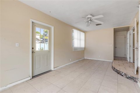 House in Edgewater, Florida 3 bedrooms, 115.94 sq.m. № 1366004 - photo 27