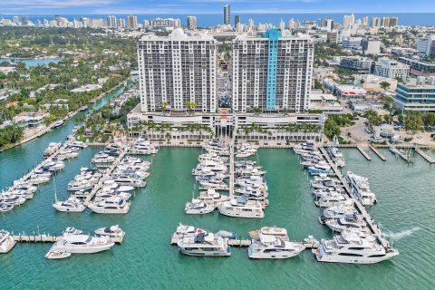 Condominio en venta en Miami Beach, Florida, 3 dormitorios, 164.44 m2 № 959663 - foto 15