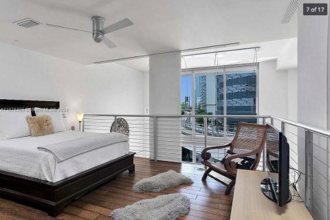 Condo in Miami, Florida, 1 bedroom  № 1406013 - photo 8