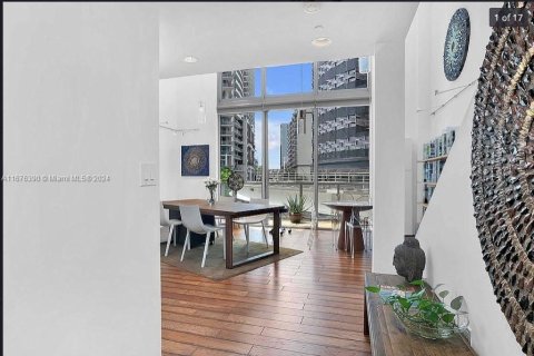 Condo in Miami, Florida, 1 bedroom  № 1406013 - photo 6