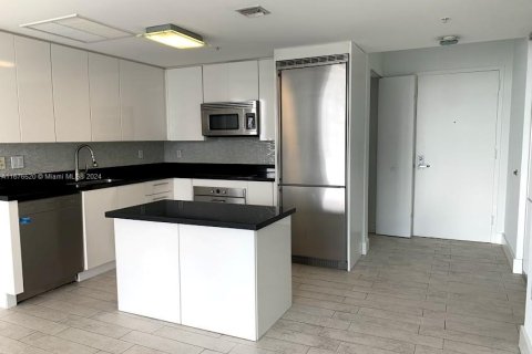 Condominio en venta en Miami, Florida, 2 dormitorios, 114.73 m2 № 1406015 - foto 1