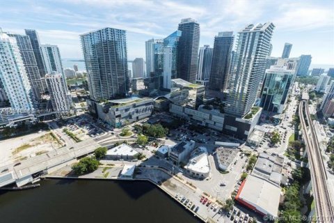 Copropriété à vendre à Miami, Floride: 2 chambres, 114.73 m2 № 1406015 - photo 17